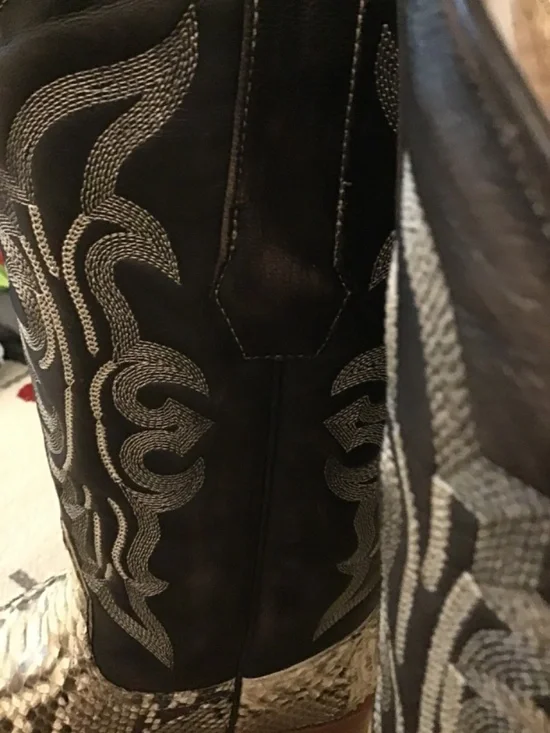 Los Altos Boots 9 1/2 EE PYTHON- Natural - Picture 10 of 15